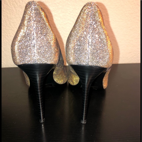 👇🏻$Reduced to lowest price. Banana Republic Violet Sparkle Glitter Stilettos - Picture 6 of 9